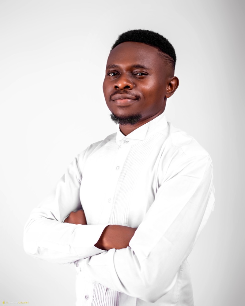 Pastor Akin Davies